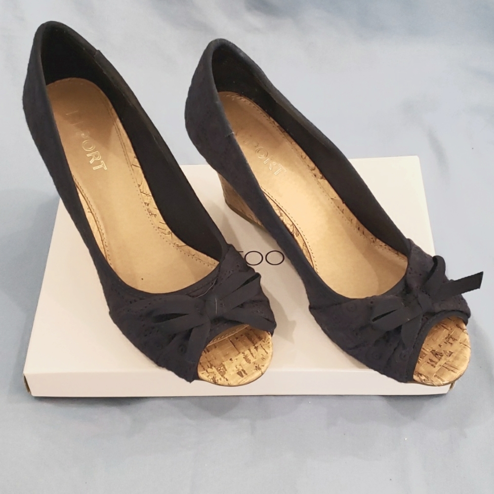 💥Report Open-Toe Wedge Heels - 10